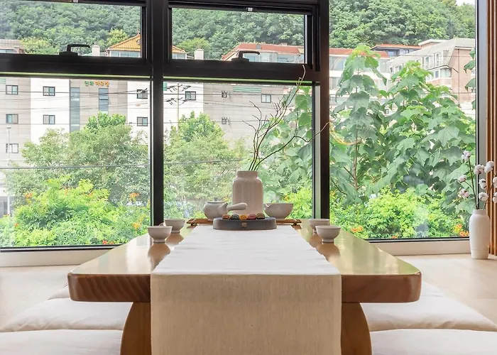 4f Korea Hanok Large House With Terrace
