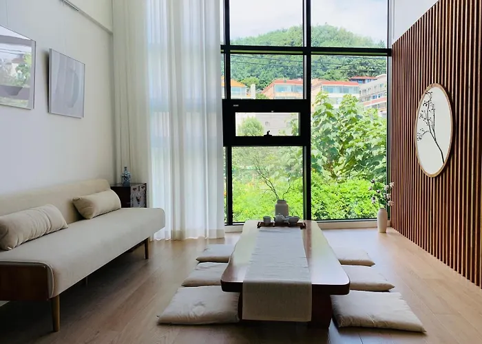 4f Korea Hanok Large House With Terrace Séoul